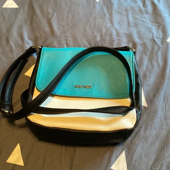 Used - Picture 1 of 1